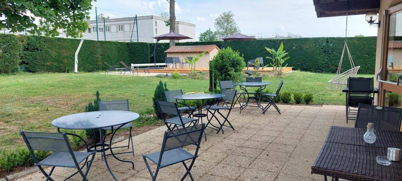 Etesia Hotel Feurs ภายนอก รูปภาพ